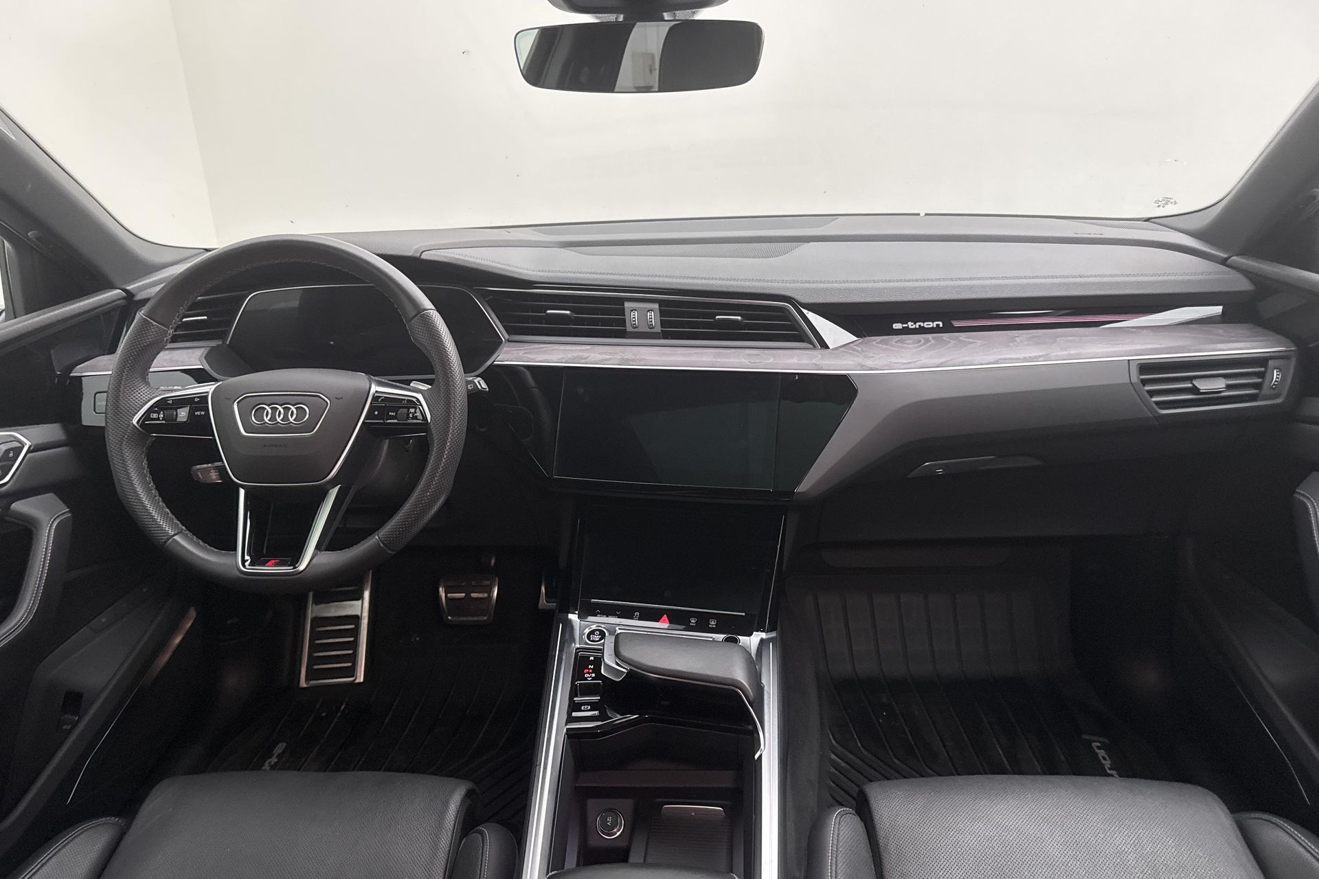Audi Q8 e-tron Q8 55 e-tron quattro 2024, bild 7/10