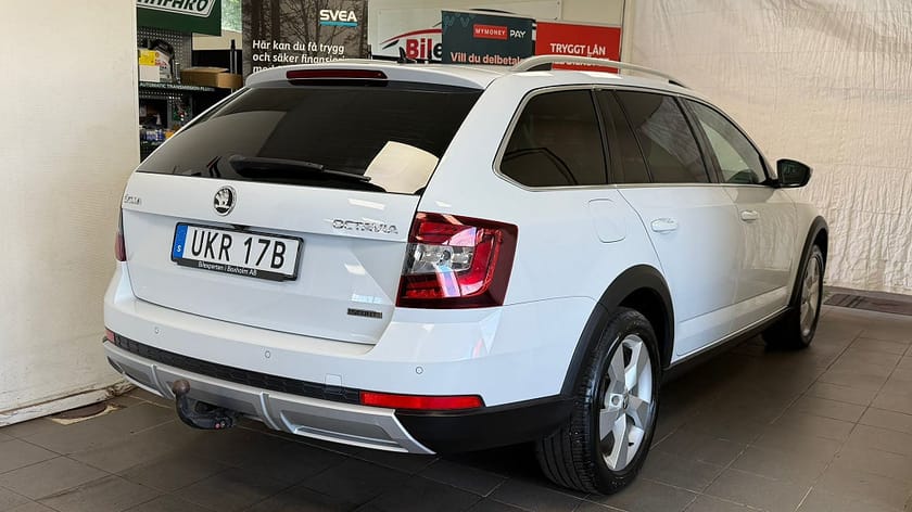 Bild 4 av Škoda Octavia Scout Skoda 2.0 TDI SCR 4x4 |Premium| Cockpit| Euro 6