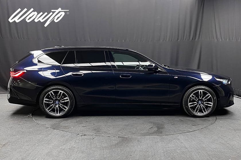 Bild 3 av BMW 530e xDrive Touring 530 299HK M-Sport /Drag /Navi