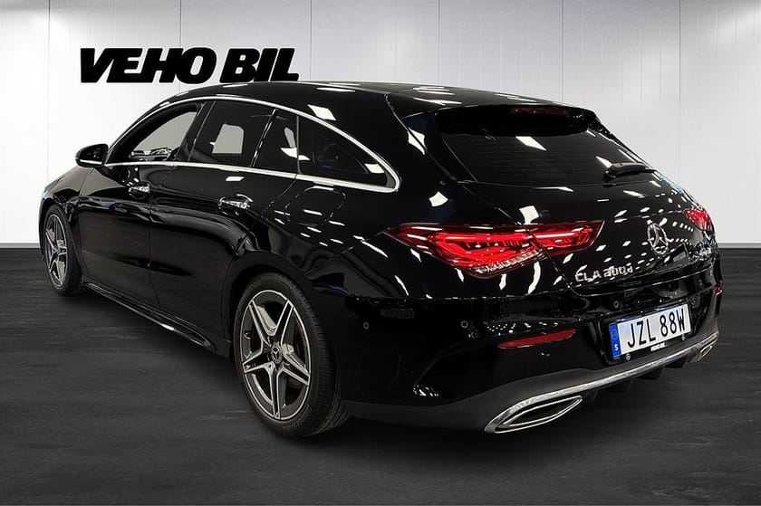 Bild 4 av Mercedes-Benz CLA 200 d 4MATIC Shooting Brake Break AMG Värmare Kamera Navi