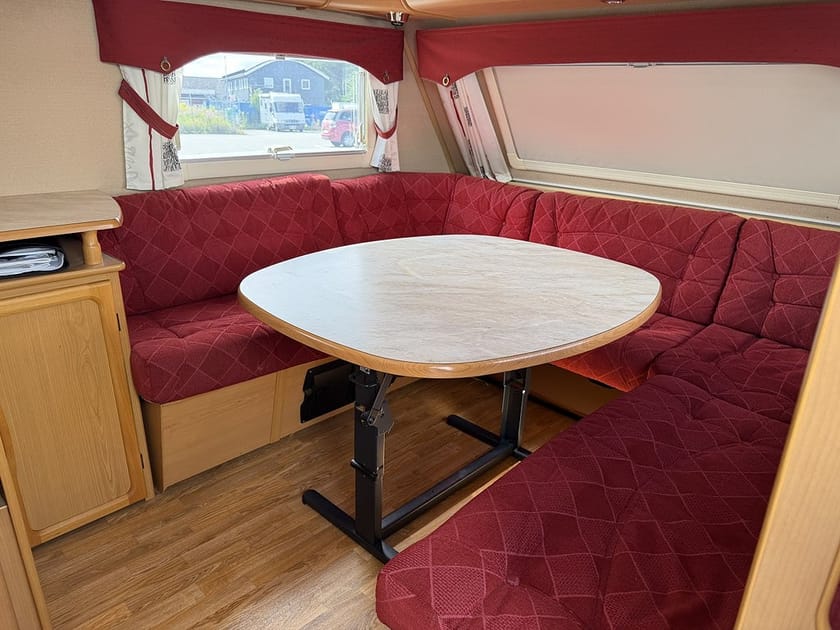 Bild 4 av Kabe Trailer Royal 720  GXL KS Alde Golvvärme Fukttestad Ventura AIR W-400