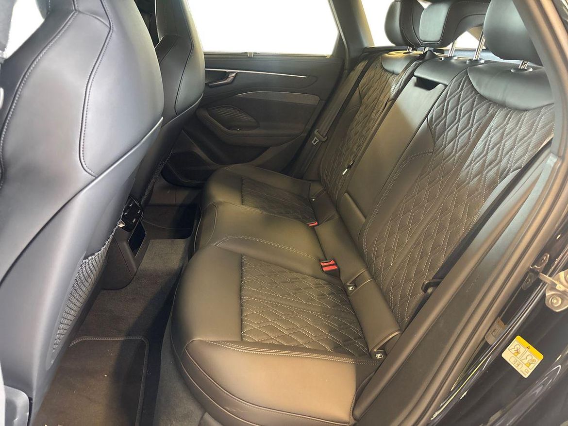 Audi Audi A6 Avant — bild 14