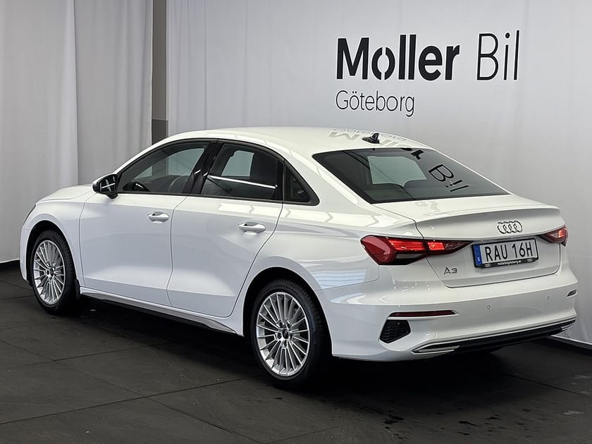 Bild 4 av Audi A3 Sedan 35 TFSI Proline Adv CarPlay/ Sportstolar/17''/Fart