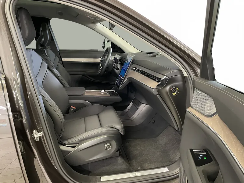 Bild 11 av 17 – Volvo EX90 Volvo EX90 Twin Motor Performance Ultra 7sätes