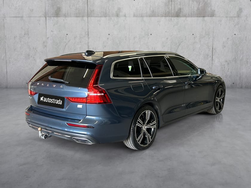 Bilde 4 av Volvo V60 T8 456 hk, H.Feste, 360` kamera, El.seter, H&K Stereo