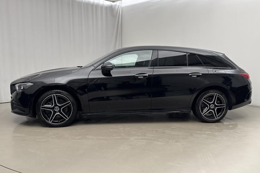 Bild 2 av Mercedes-Benz CLA 250 e Shooting Brake 218hk AMG Night Burmester