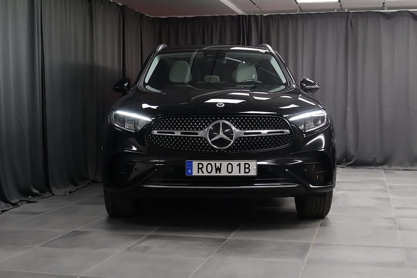 Bild 3 av Mercedes-Benz GLC 300 e 4MATIC AMG AIRMATIC Burmester Pano Drag LED MOMS