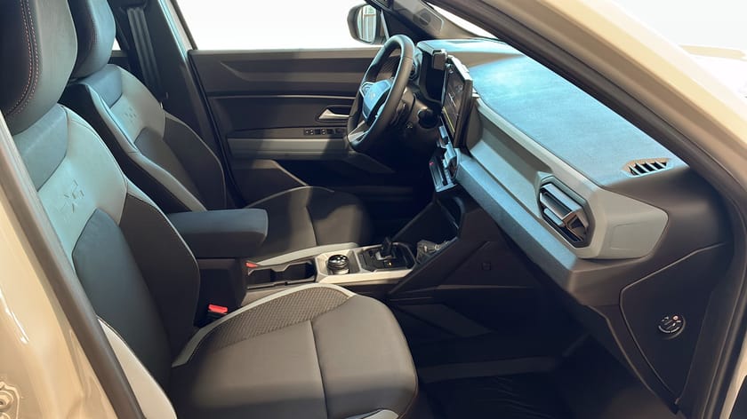 Bild 3 av Dacia Duster hybrid-G 150 4x4