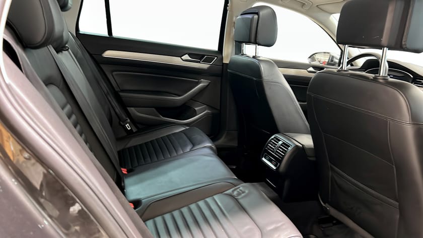 Bild 5 av Volkswagen Passat Alltrack 4M 2.0 TDI 190hk Cockpit Panorama Drag
