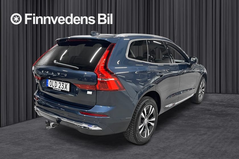 Bild 3 av Volvo XC60 Recharge T6 Core Edition *V-hjul/Drag/H&K*