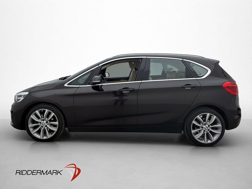 Bild 2 av BMW 218d Active Tourer 218 150hk Luxury Line Skinn Rattvärme Sensorer 0,43l/m