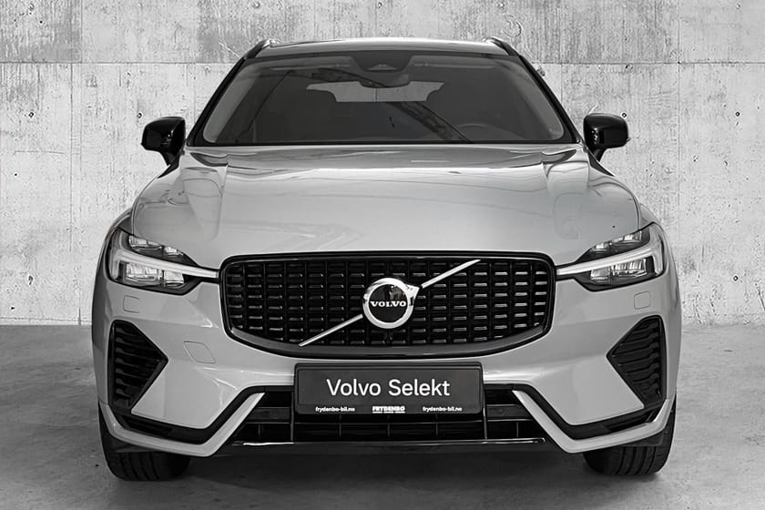 Bilde 3 av Volvo XC60 Recharge T6 Plus Dark SEMI.EL.HF|PANO|TONEDE|SUB|19"+
