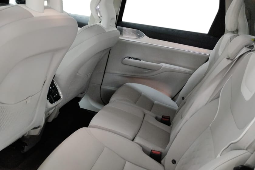 Bild 5 av Volvo EX90 Twin Motor Performance 7-seater Ultra 7sätes/Bowers&Wilkins/Dragkrok/22 tum