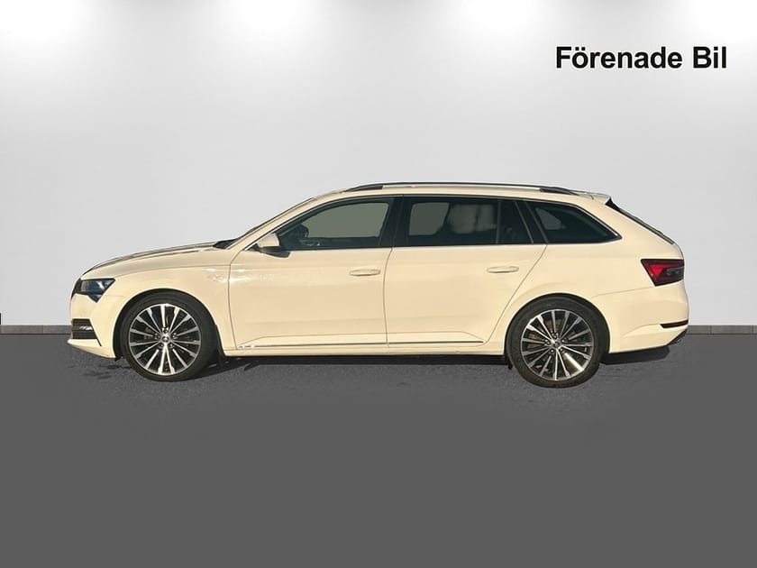 Bild 4 av Škoda Superb iV Kombi