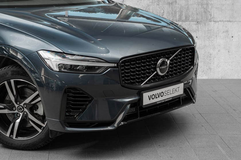 Bilde 3 av Volvo XC60 T6 AWD Plug In Hybrid Plus Dark 350Hk. Hengerfeste!