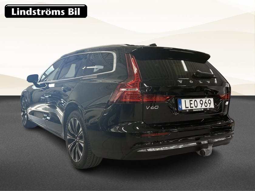 Bild 4 av Volvo V60 RECHARGE T6 AWD CORE EDITION 399 HK VINTERHJUL DRAG