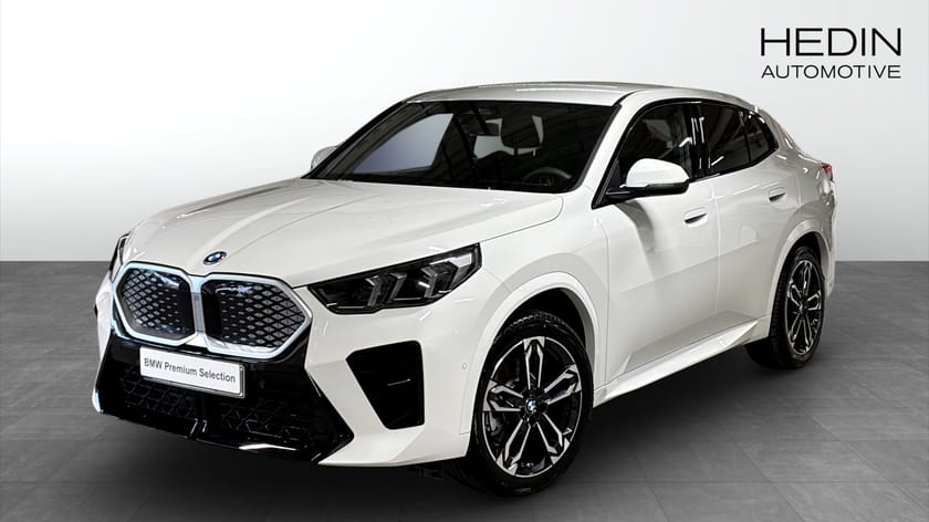 Bild 1 av BMW iX2 xDrive30 M Sport DAP Rattvärme dragkrok