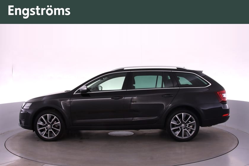 Bild 5 av Škoda Octavia Scout 2.0 TDI 4x4 DSG Drag Värmare Navi
