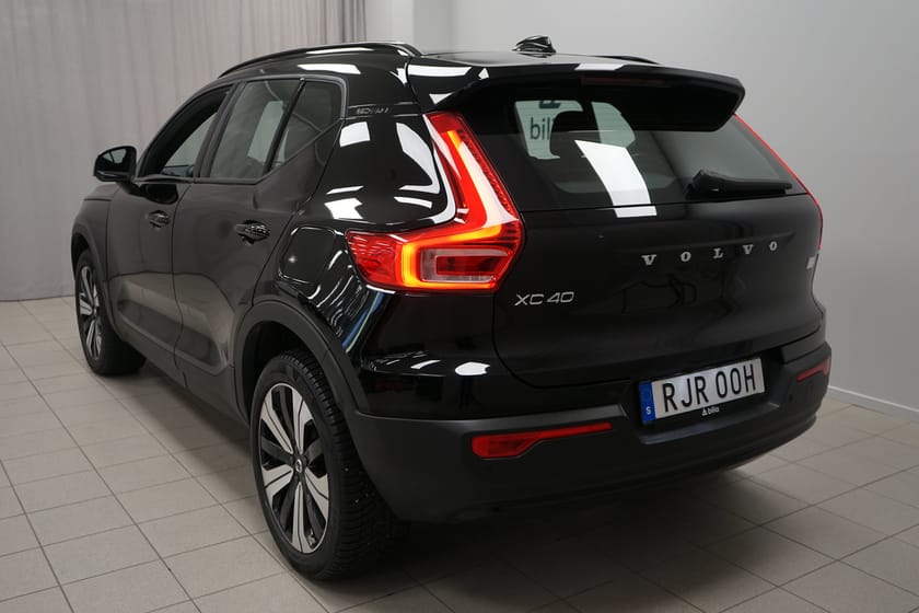 Bild 3 av Volvo XC40 Recharge Single Motor Plus | Drag |