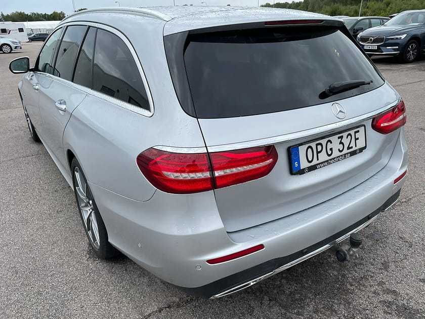 Bild 4 av Mercedes-Benz E 200 T d Fleet KOMBI AMG 160HK Panorama