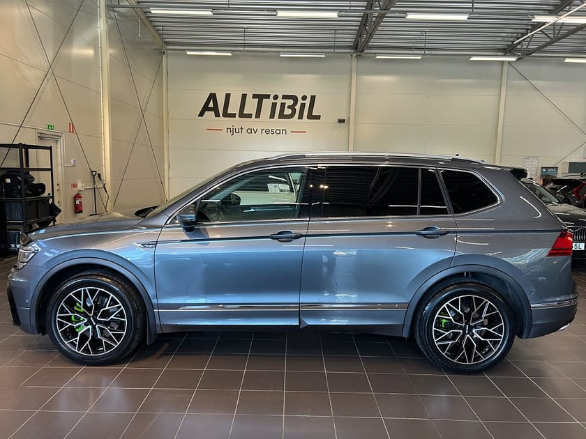 Bild 3 av Volkswagen Tiguan Allspace 7-sätes 7-sits 2.0 TDI AUT 4M R-Line Kamera/Drag/Värm