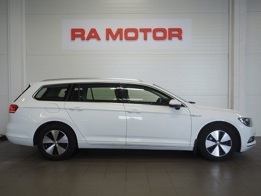 Bild 4 av Volkswagen Passat Sportscombi 2.0 TDI  BlueMotion Base | Drag | B-Kam |