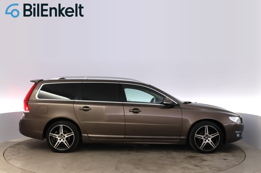 Bild 2 av Volvo V70 D4 Classic Summum H&K Taklucka Drag Värmare