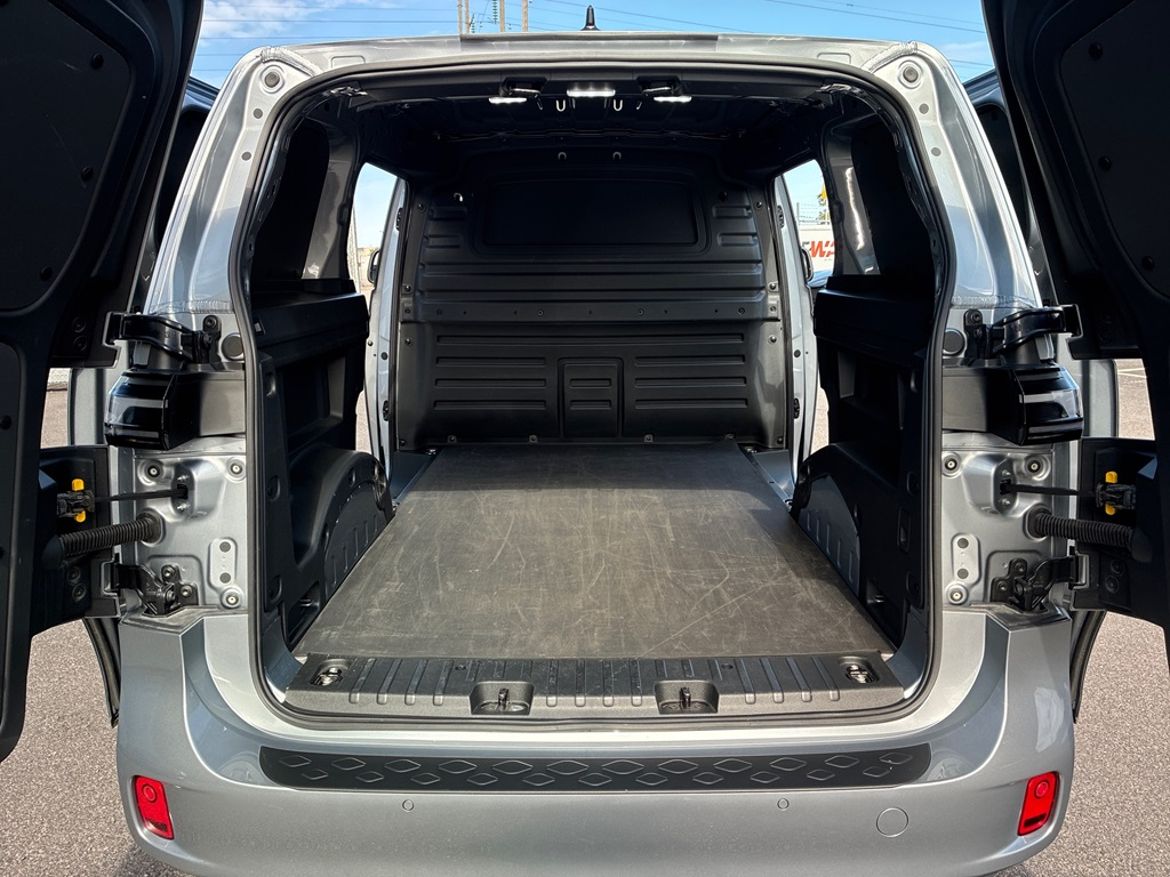 Volkswagen Transportbilar Volkswagen ID. Buzz Cargo — bild 14