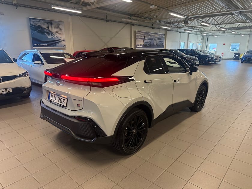Bild 3 av Toyota C-HR PHEV