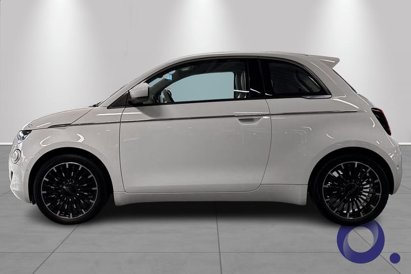 Bilde 2 av Fiat 500e 3+1 3+1|Carplay|Ryggekamera|Lav km