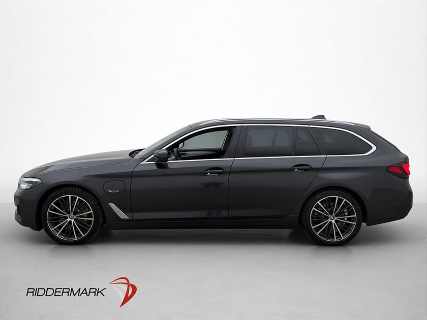 Bild 4 av BMW 530e xDrive Touring 292hk Plug-in Adaptiv-f Drag Kamera Navi
