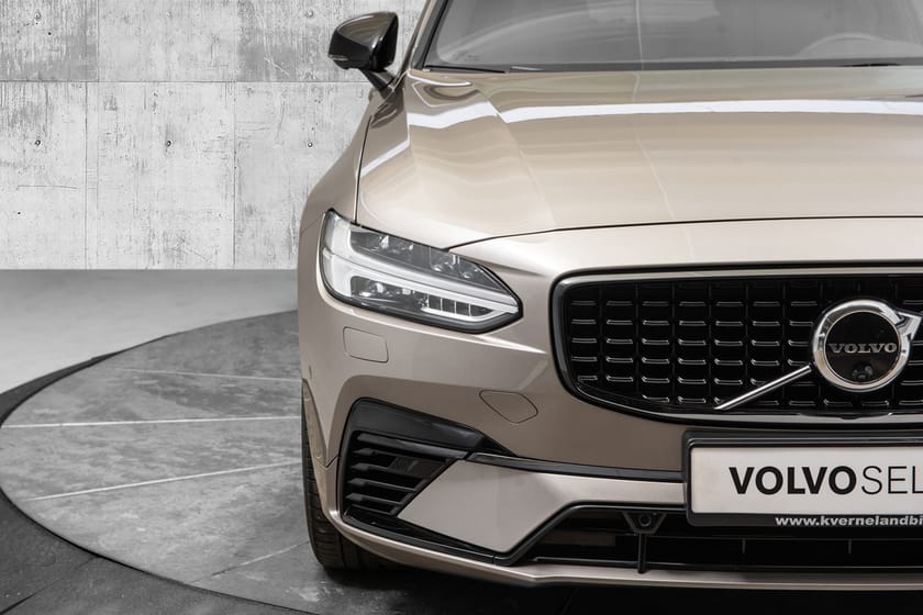 Bilde 3 av Volvo V90 T6 R-design 20"/Panorama/el.stol/Harman/ACC