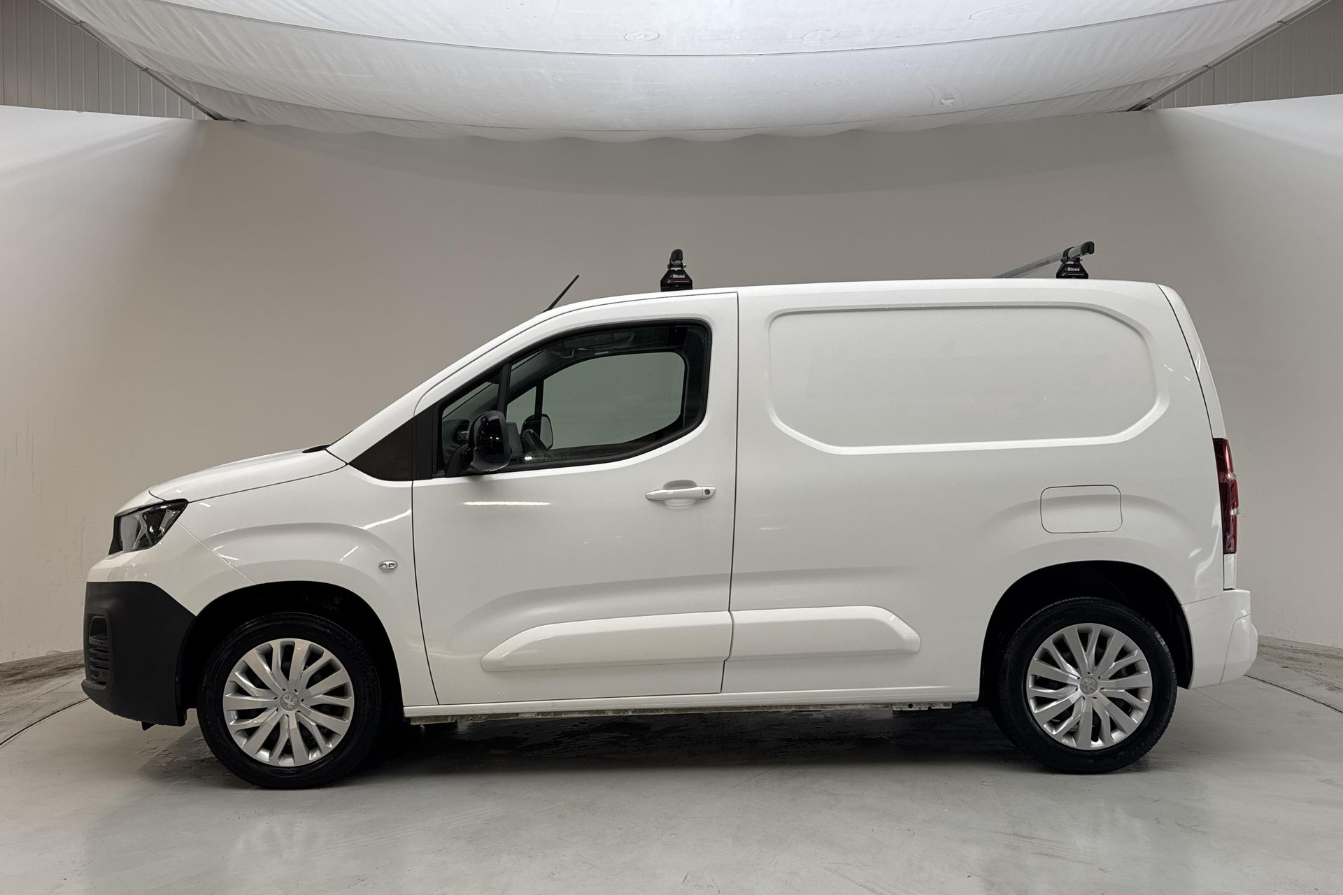 Peugeot Partner 2022, bild 2/10