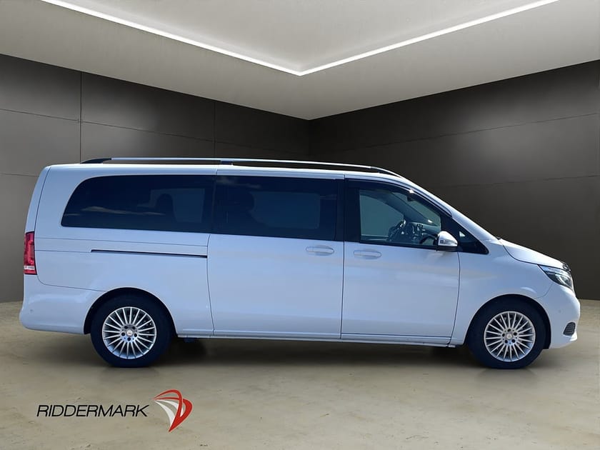 Bild 2 av Mercedes-Benz V 220d 3.1t 220 X-Lång Värm Drag Kamera 2xDörr 7-Sits
