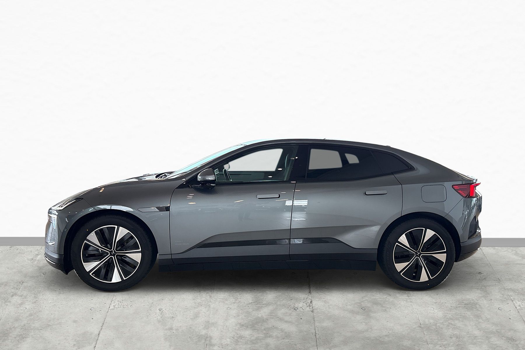 Polestar 4 272 hp