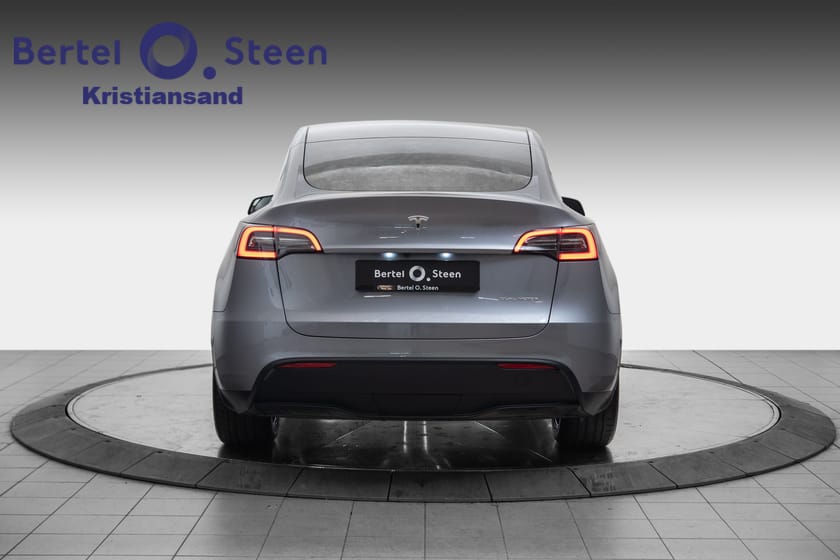 Bilde 4 av Tesla Model Y Long Range AWD | Panorama | Adaptiv cruise