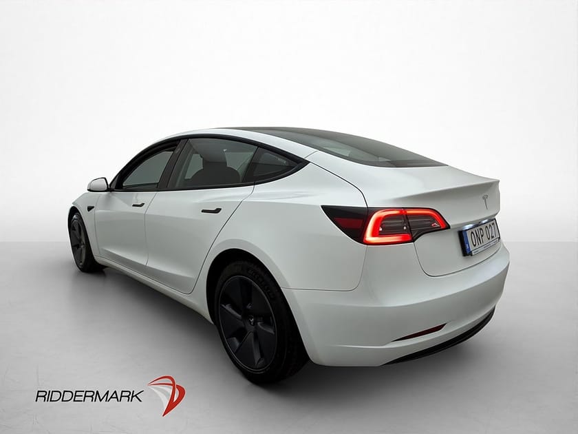 Bild 5 av Tesla Model 3 Long Range AWD Kamera Rattvärme Svensksåld