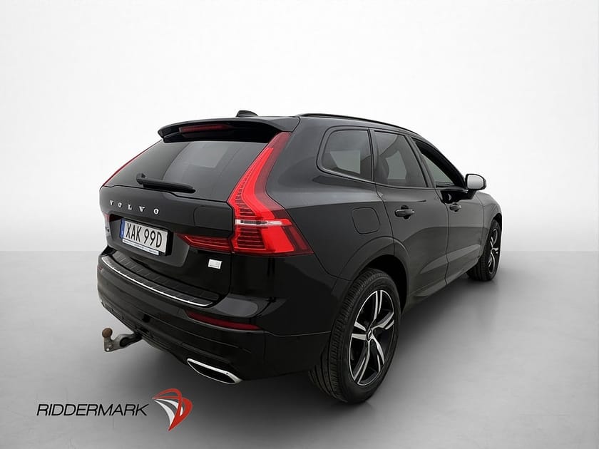 Bild 2 av Volvo XC60 Recharge T6 AWD R-Design Pano HUD Värm Drag 360°