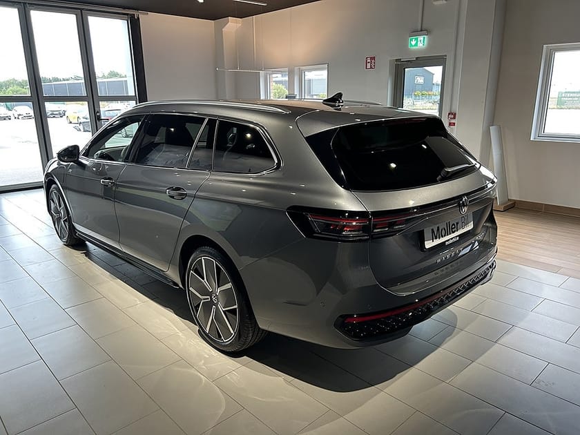 Bild 5 av Volkswagen Passat Variant eHybrid 272 DSG6 R-LINE
