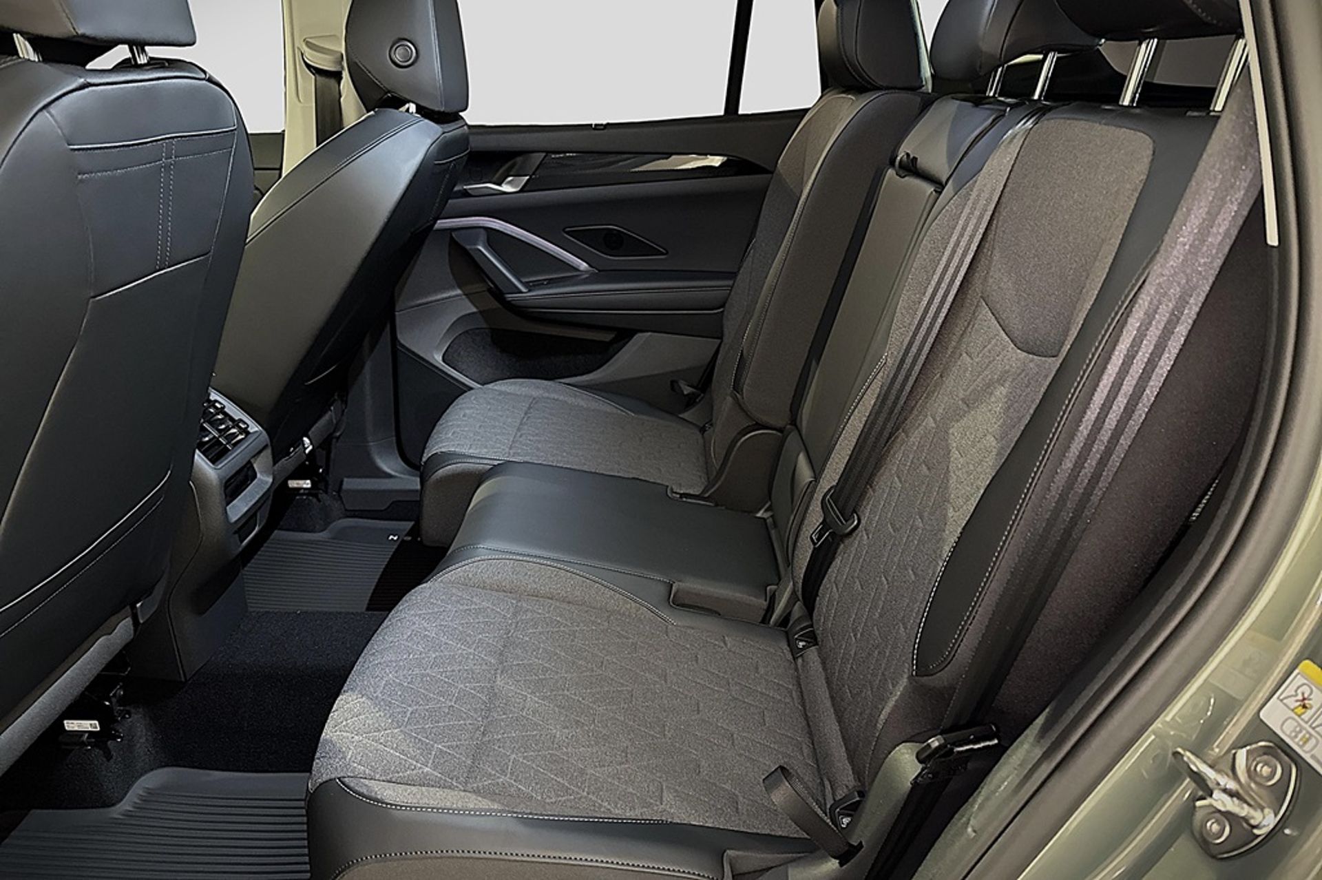Volkswagen Tayron eHybrid LIFE 204hk 2026, bild 8/8