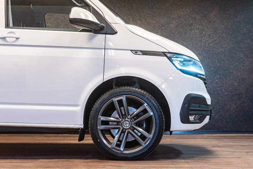 Bild 5 av Volkswagen Transporter 2.0 TDI 4M | MOMS | Lång | 2X Dörr | Värm | 3071kr/mån