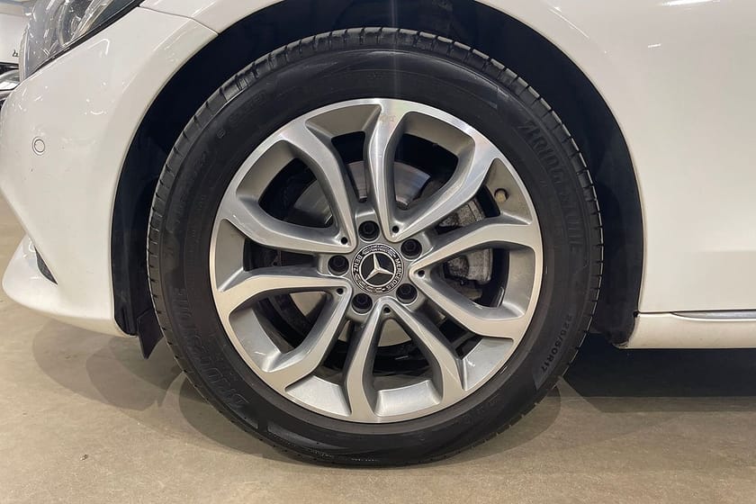 Bild 5 av Mercedes-Benz C 220 T d Avantgarde / 1-ägare / Backkamera / Drag