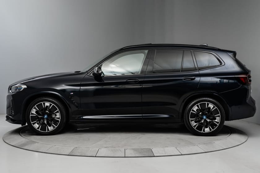 Bilde 2 av BMW iX3 M Sport Fully Charged