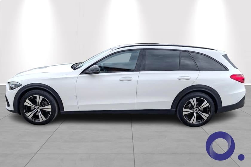 Bilde 2 av Mercedes-Benz C 220 d 4MATIC All-Terrain / parkvarmer / mye utstyr!