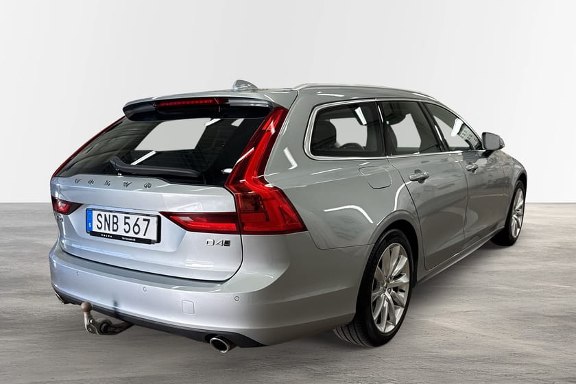 Bild 3 av Volvo V90 D4 AWD Momentum Advanced Edition