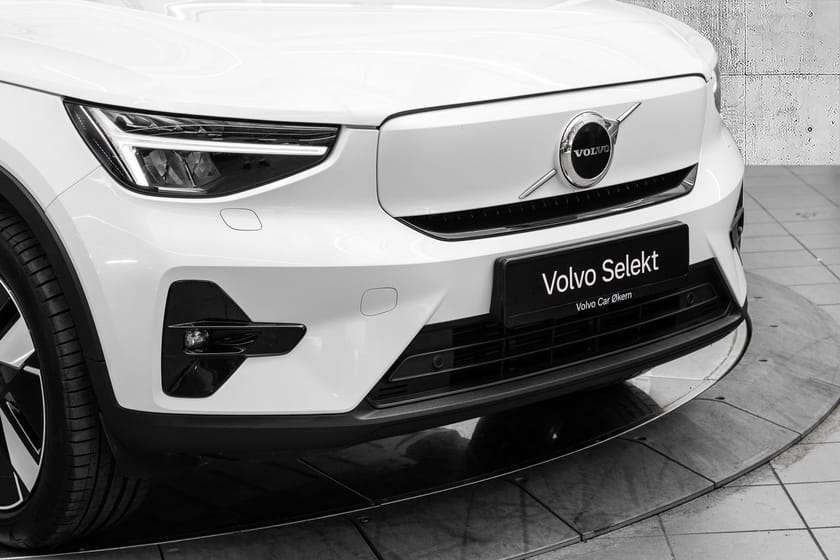 Bilde 2 av Volvo EX40 Twin Motor Performance TM Plus AWD - Hengerfeste & Varmepumpe
