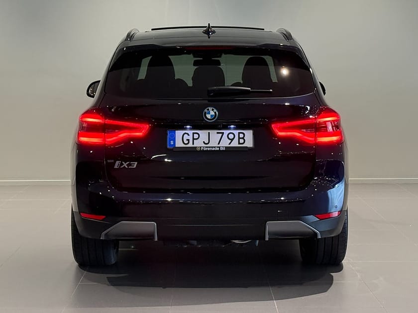 Bild 4 av BMW iX3 Charged Plus M Sport Panorama HUD H/K Drag Adpt Farth