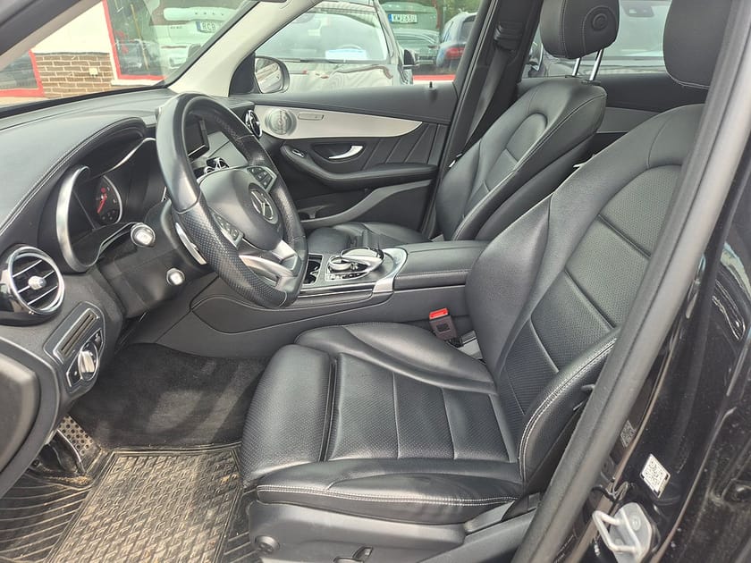 Bild 5 av Mercedes-Benz GLC 220 d 4MATIC AMG SKY CDI 170HK 4x4 Panorama Läder