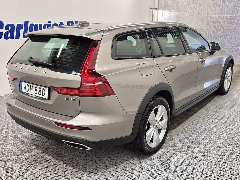 Bild 4 av Volvo V60 Cross Country B4 MILDHYBRID AWD 197HK 4x4 Advanced