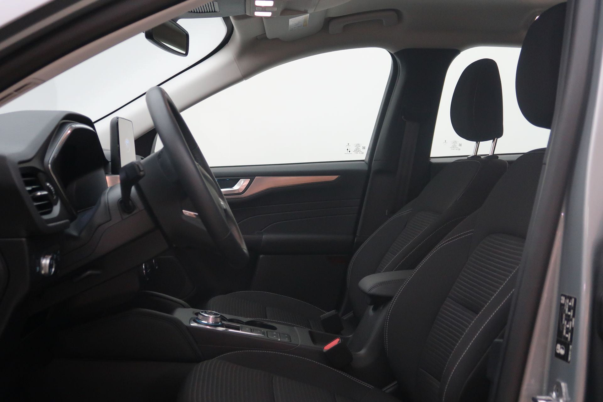 Ford Kuga Plug-In Hybrid E-CVT 225HK 2023, kuva 4/24